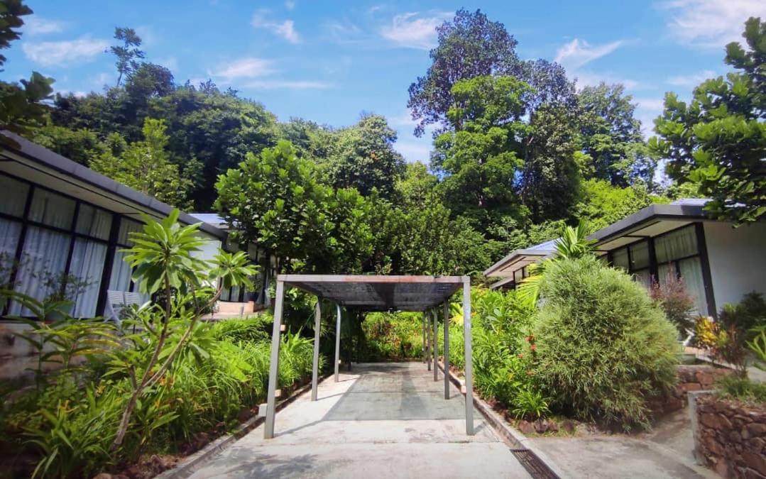 Bed and Breakfast S'Ekar Pinang Langkawi Pantai Cenang  Exterior foto